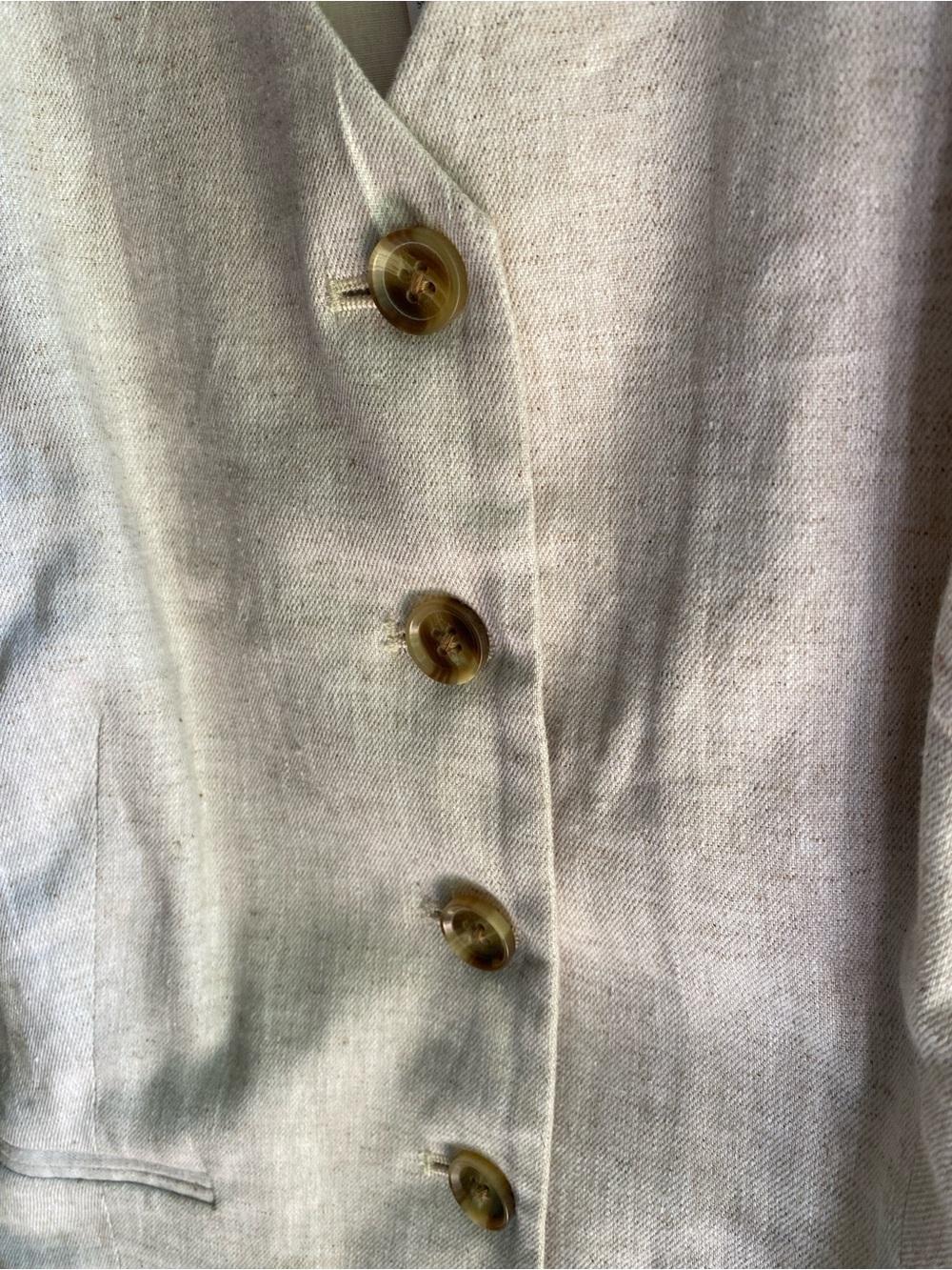 🆕 NWT BR Linen Vest - Oatmeal - Sz L - Picture 3 of 5